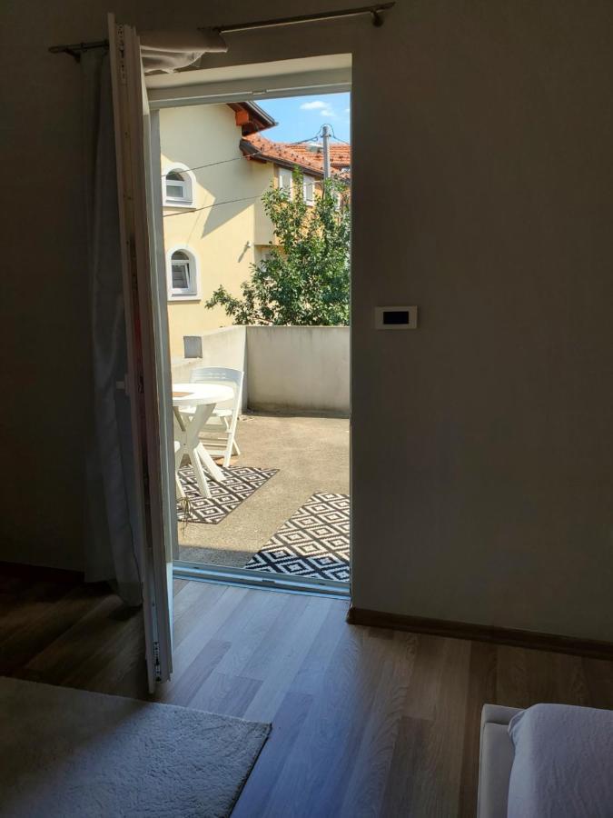 Sleep And Drive Premium Apartment Sarajevo Exterior photo